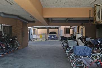 敷地内駐車場（屋外機械式）