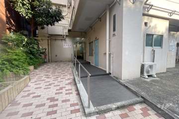 エントランスアプローチ　