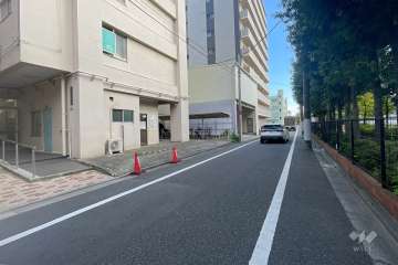 敷地北西側の前面道路　
