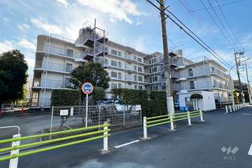 日商岩井金町マンションの外観（北東側から）