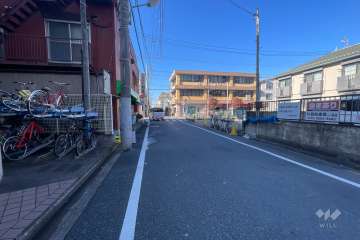 敷地北側の前面道路　