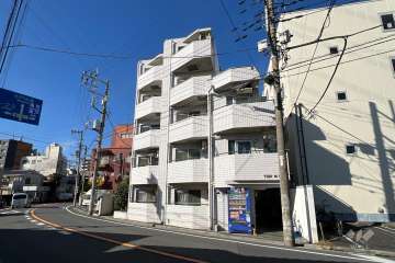 トップ青砥の外観（南東側から）