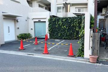 敷地内駐車場（屋外平面式）