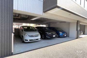 敷地内駐車場（屋外平面式）