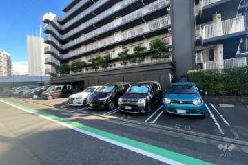 敷地内駐車場（屋外平面式）