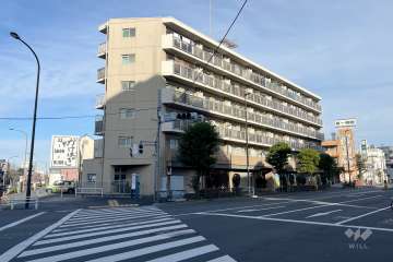 金町ハイツ（東金町4丁目）の外観（南東側から）　