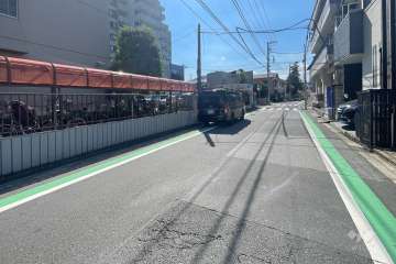 敷地北側の前面道路　
