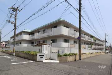 エステート岡本の外観（北西側から）