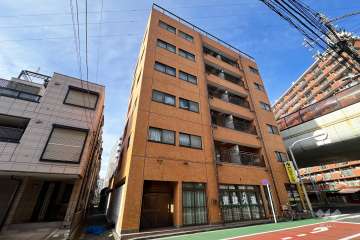 ライオンズマンション金町第3の外観（東側から）