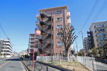 白鳥壱番館ダイヤモンドマンションの外観（西側から）