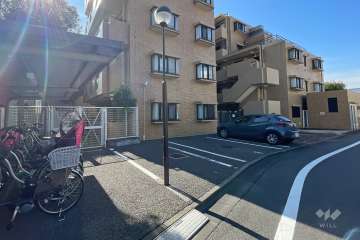 敷地内駐車場（屋外平面式）