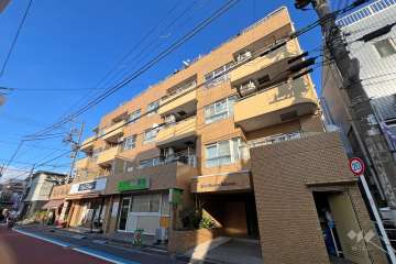 ライオンズマンション高砂の外観（南西側から）