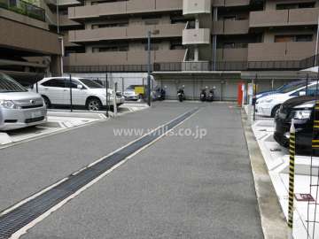 敷地内駐車場（屋外機械式）