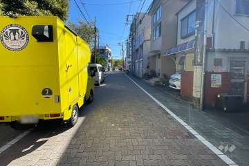 敷地北側の前面道路