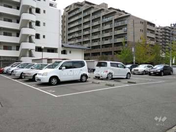 敷地内駐車場（屋外平面式）