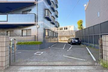 駐車場の出入り口・敷地内駐車場（屋外平面式）