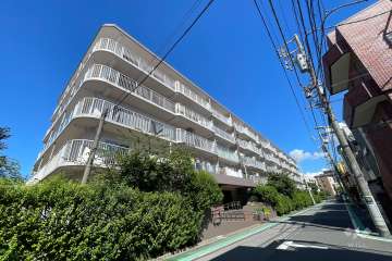 お花茶屋スカイハイツの外観（南西側から）