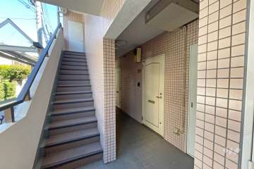 共用階段
