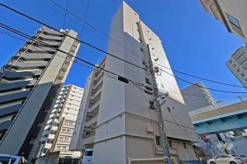 日栄マンションの外観（西側から）