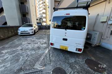 敷地内駐車場（屋外平面式）