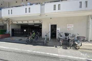 駐輪場の出入り口　
