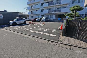 駐車場の出入口