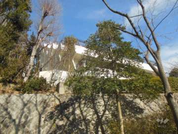 日商岩井御影ガーデンハイツD棟の外観（南西側から）
