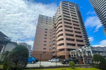 クレアシティ宝塚南口の外観（南側から）