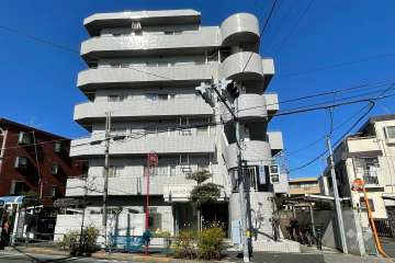 パシフィックパレス小岩の外観（南東側から）