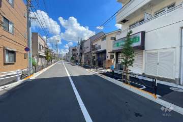 敷地北側の前面道路