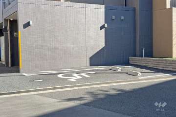 敷地内駐車場（屋外平面式）