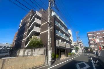 アゼスト堀切菖蒲園の外観（南東側から）