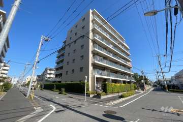 アンビシャス小岩の外観（南西側から）