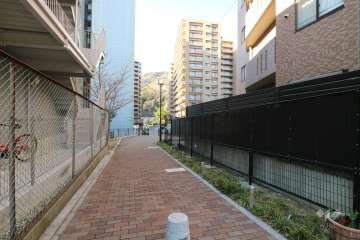 敷地南東側の通路