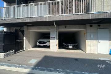 敷地内駐車場（屋内平面式）