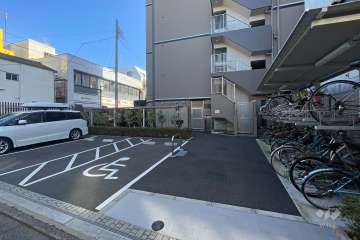 敷地内駐車場（屋外平面式）