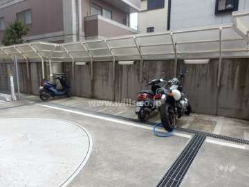 バイク置場