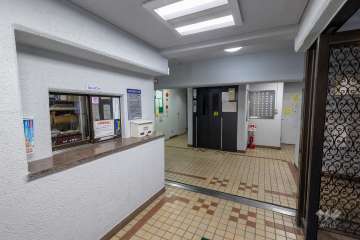エントランスホール