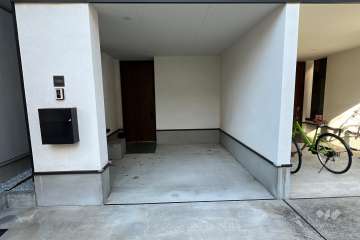 敷地内駐車場（屋内平面式）