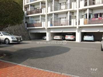 敷地内駐車場（屋内平面式）