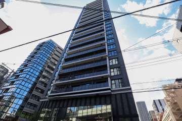 ジオタワー堺筋本町の外観（北側から）