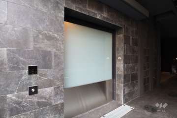 バイク置場の出入口