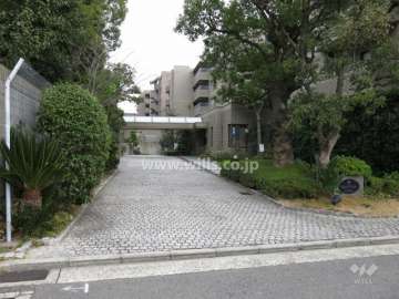 エントランスアプローチ
