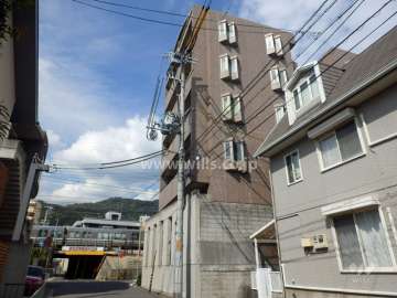 ワコーレ本山フラッツの外観（南西側から）