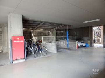 敷地内駐車場（屋内平面式）