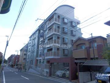 アビタ本山の外観（北東側から）