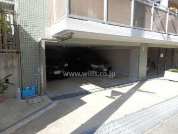 敷地内駐車場（屋内平面式）