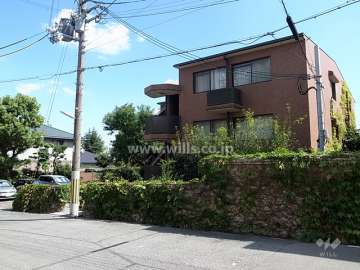 メゾン西岡本の外観（北西側から）