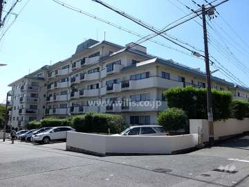 岡本センチュリーマンションの外観（北東側から）