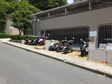 バイク置場